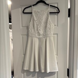 Francesca’s Elegant White Lace Dress XS